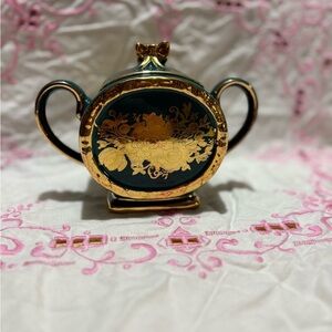 Vintage Sadler Elegant Gold and Green Decorative Sugar Bowl